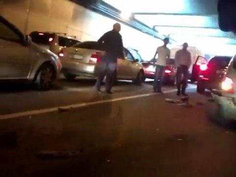 Accident de voiture de dingue à 200 km/h