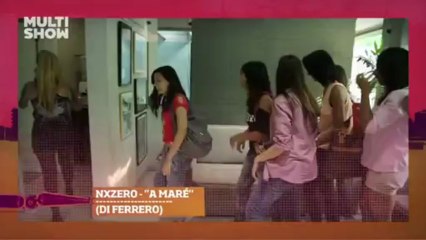 CLIPE: NX Zero canta 'A Maré' num show exclusivo para fãs dentro do Midas