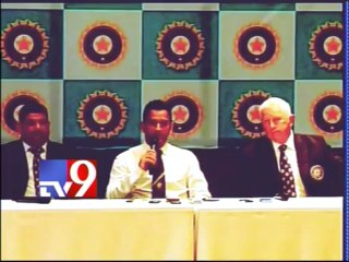 MS Dhoni avoids questions on spot-fixing