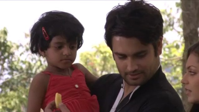 Madhubala - Ek Ishq Ek Junoon - Behind The Scenes [28] - 28-05-2013 - Exclusive Vivian's One Year Journey