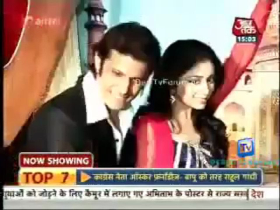 Rithvik Dhanjani and Asha Negi at Zee Rishtey Awards Red Carpet, SBB Segment, 11th Nov 2012