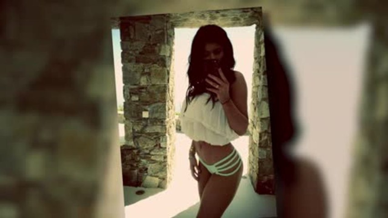Jenner schon wieder im Bikini