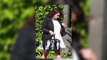 Kim Kardashian choisit enfin le confort dans une robe blanche