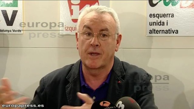 IU asume el derecho de Cataluña a decidir sin el resto