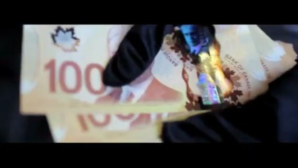 Honey Cocaine 'Middle Finger'