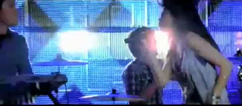 Selena Gomez-Falling Down