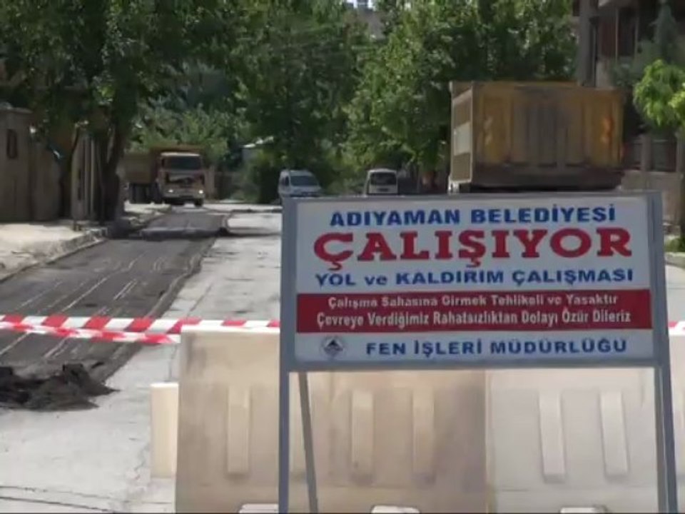 ADIYAMAN BELEDİYESİ SICAK ASFALT ÇALIŞMASI ( YENİ MAHALLE, TOKİ EVLERİ YOLU)