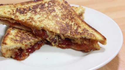 HOW TO MAKE PEANUT BUTTER JELLY SANDWICH