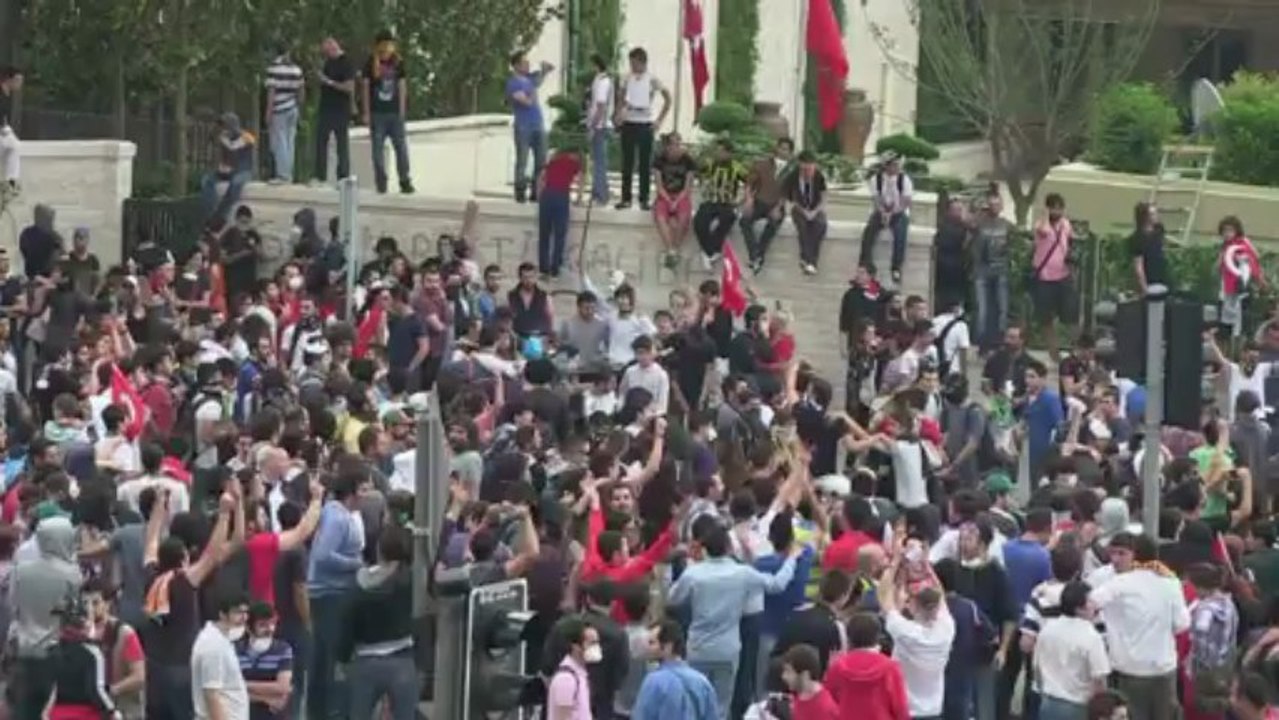 Proteste gegen türkischen Regierungschef eskalieren