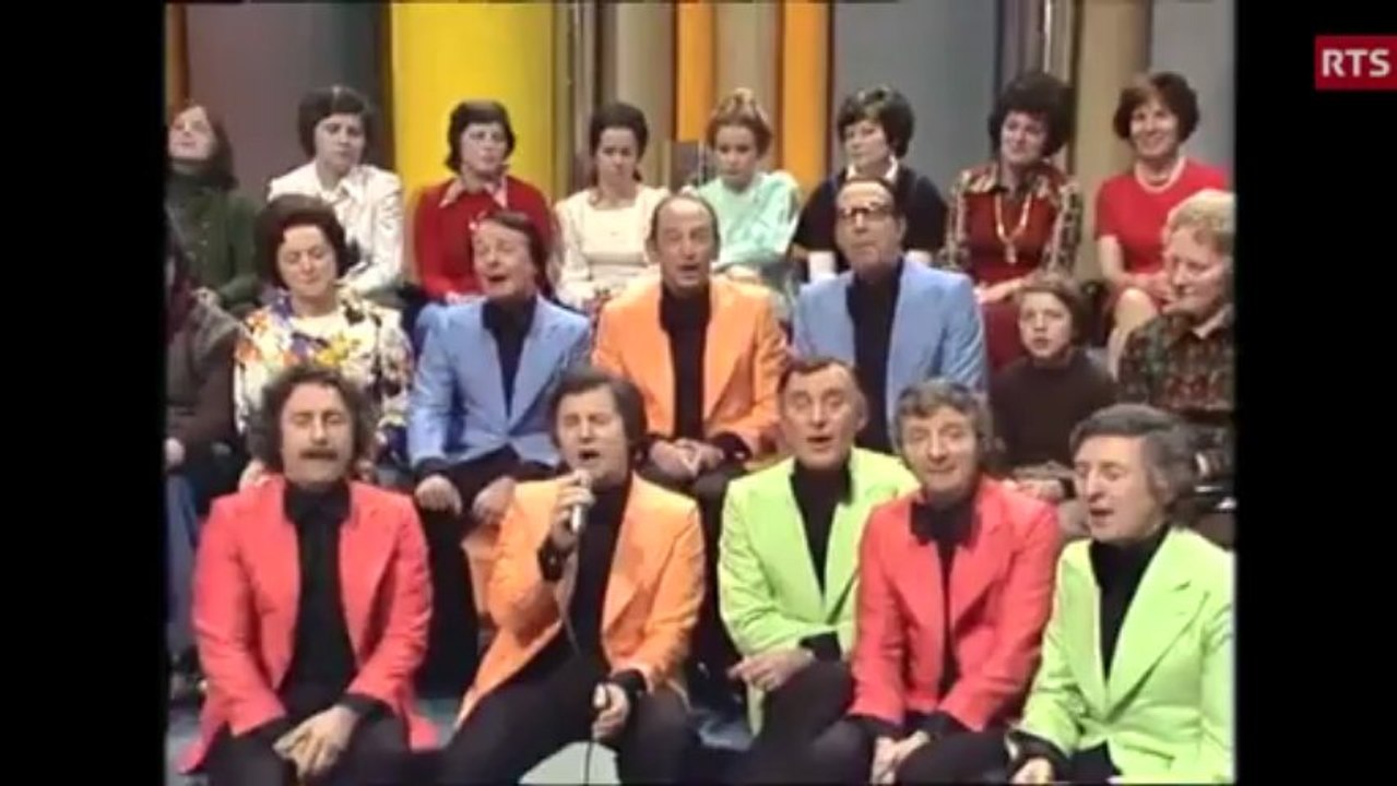 - les compagnons de la chanson (74)- reprise : "" le petit chemin ""