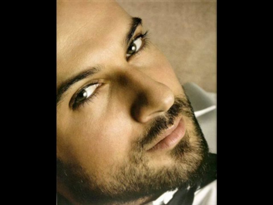 Tarkan   - Gülümse Kaderine ( Yak bütün Fotograflari)