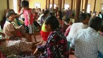 Muslims find shelter in Buddhist monastery in Myanmar