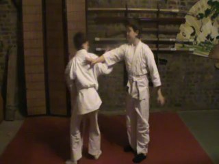 Ushiro oshi : waki katame henka