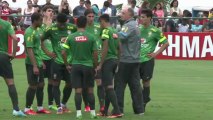 Treino da Seleção atrai centenas de fãs