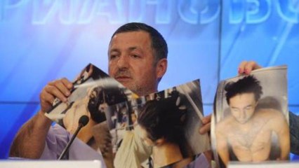 Father says FBI 'executed unarmed son'