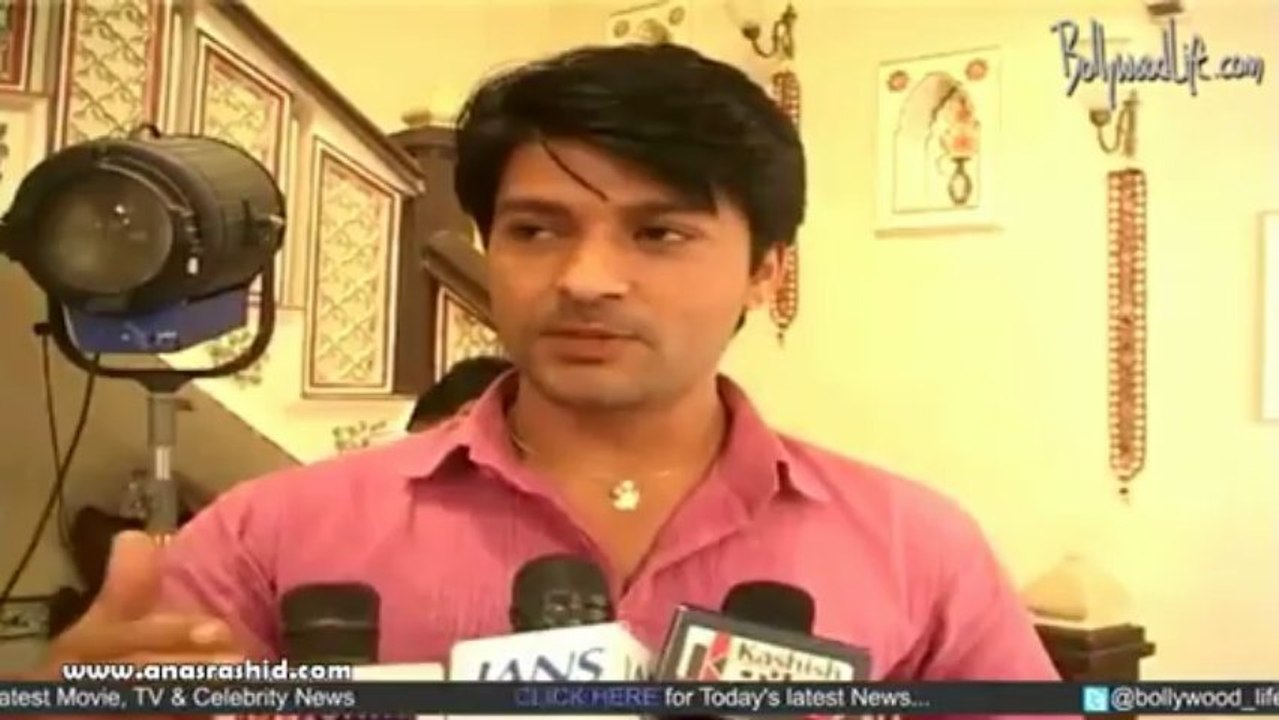 Anas Rashid Loves sweet - (interview)
