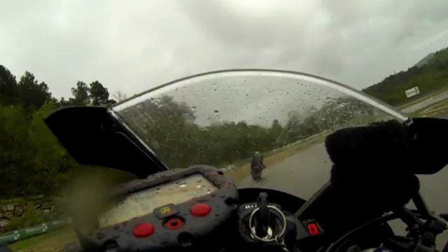 [27/04/2013] Ales (4G Moto) - Groupe pneus non pluies : Best Of - GoPro Hero 3