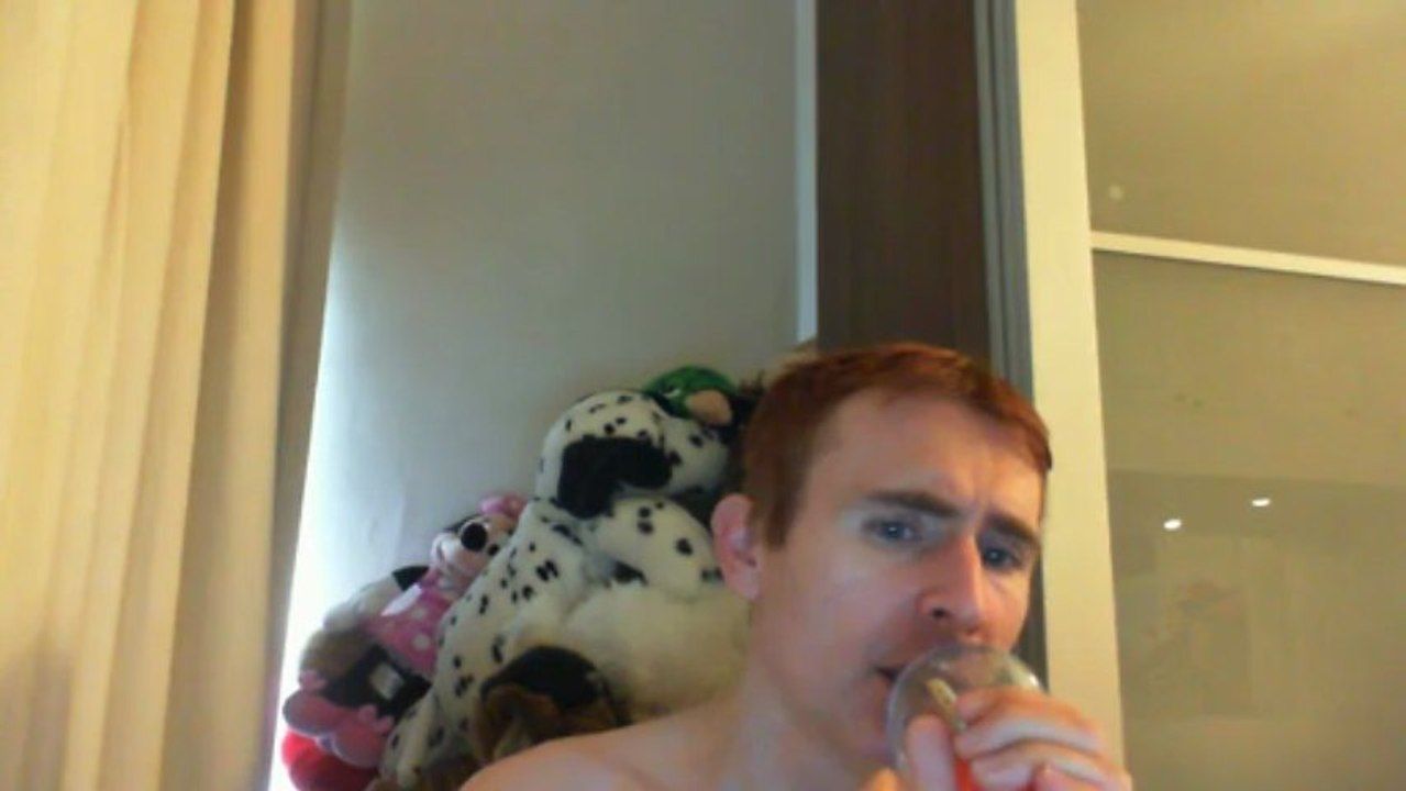 Wiwi égratigne "quand un amour" de Richard Cocciante