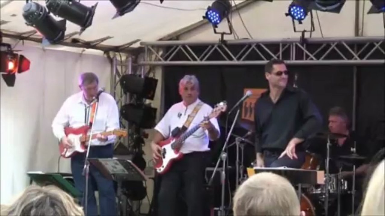 BLUE SHADOWS R&B   (  ATLANTIS  ) NAMUR LIVE 2012