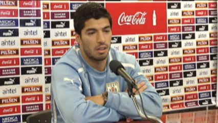Suarez: "La stampa inglese mi massacra, difficile che resti a Liverpool"