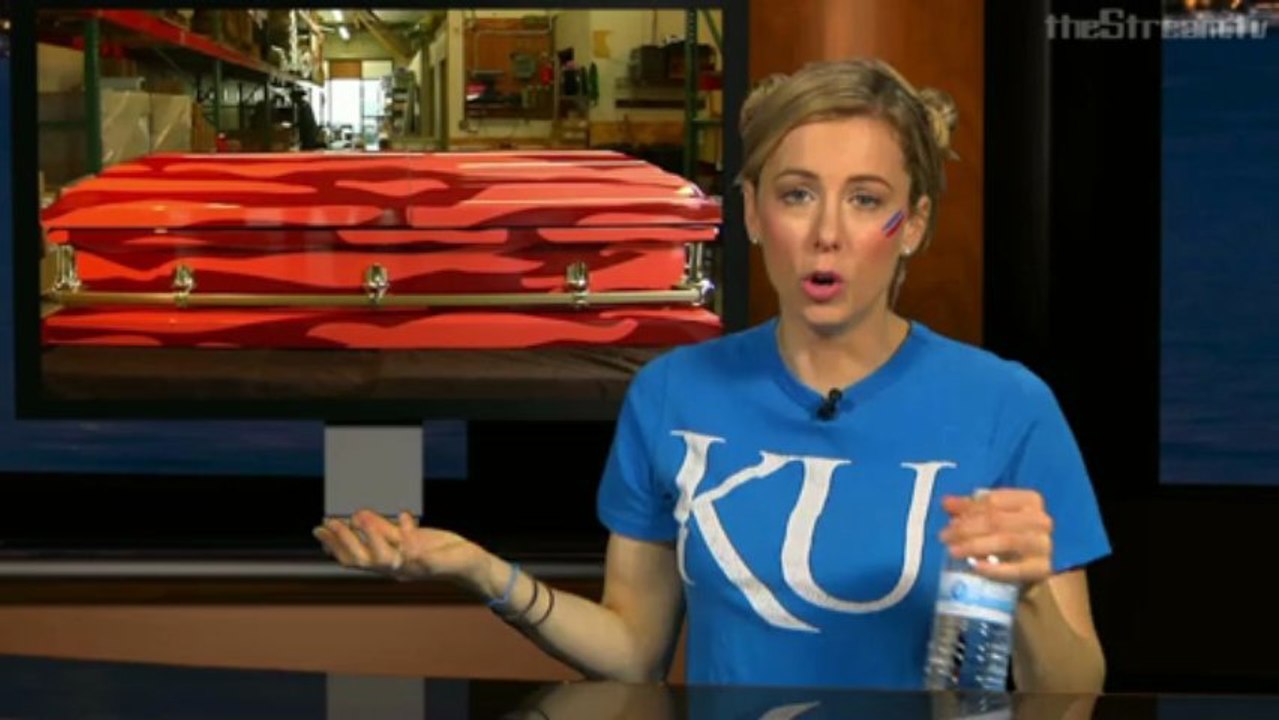 The Weakly News - Iliza on Bacon