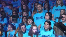 Les Copains d'abord : 800 collégiens chantent Brassens