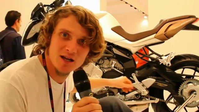 La MV Agusta Brutale 675 en vidéo