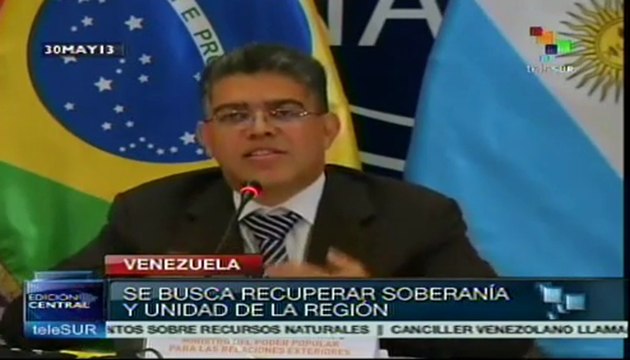 Unasur pide reivindicar valor de los recursos naturales en la región