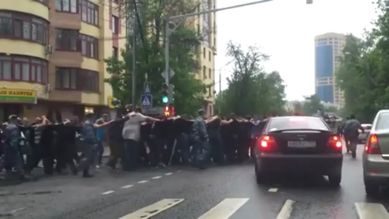 Մինչդեռ Ռուսաստանում, մեկ ուրիշ օր