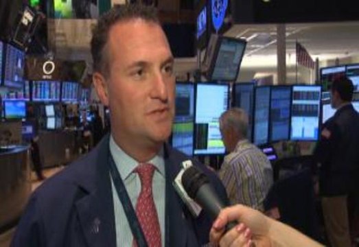 Week Ahead: Conflicting Data All Leads To Next Week's Jobs Report