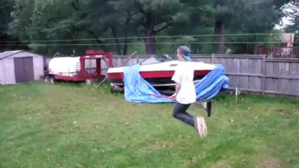 Ohhh! A Flying Broom..Harry Potter style!