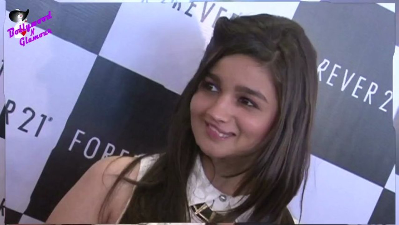 Style Diva Alia Bhatt at launch of ‘Forever 21’ store