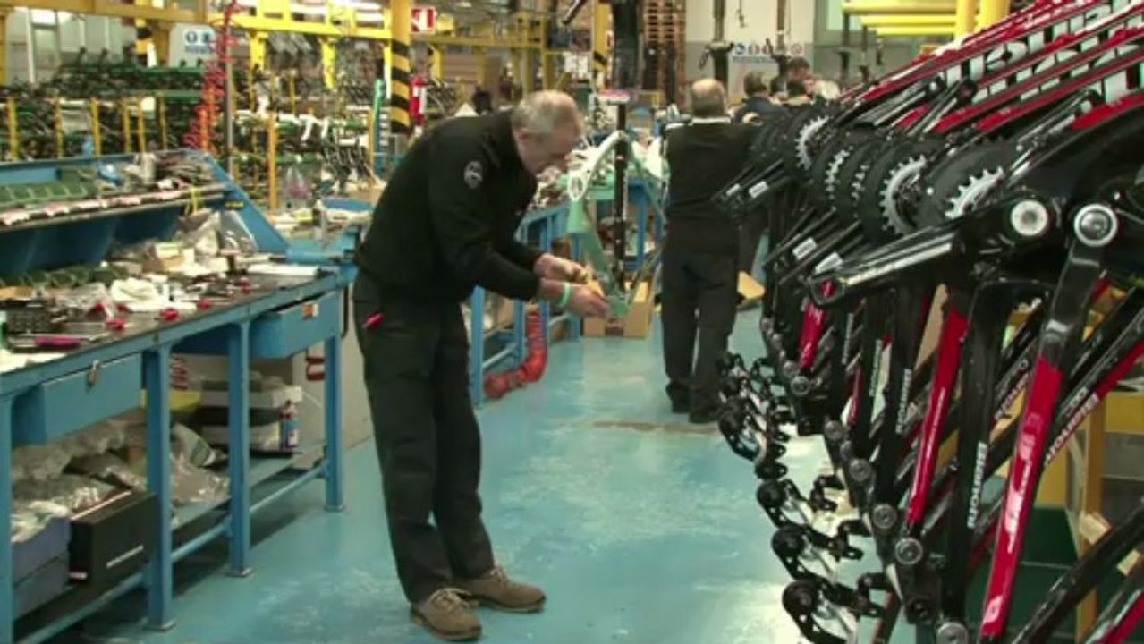 Rad überholt Auto: Revolution auf Italiens Straßen