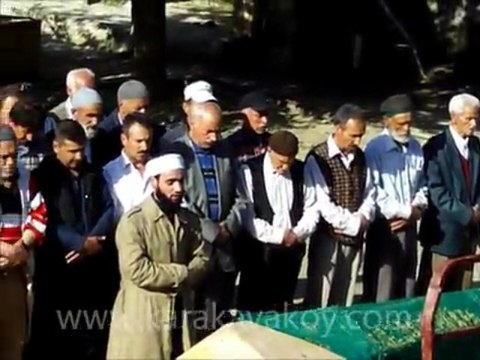 TEMUR DUMAN ALLAHTAN RAHMET AİLESİNE BAŞ SAĞLIĞI DİLERİZ.