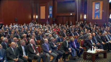 Manifestations en Turquie: Erdogan lâche du lest