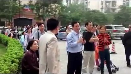 Dây thoát hiểm cho nhà cao tầng - giới thiệu và nhảy thử - giaiphapthoathiem.com