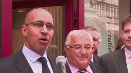 Législative partielle: Harlem Désir soutient Bernard Barral à Villeneuve-sur-Lot