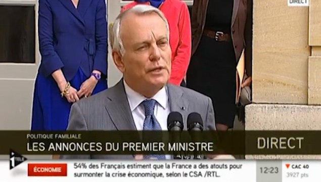 Allocations : Ayrault met les plus aisés à contribution