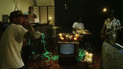 Mac Miller performs S.D.S. live in studio Ft. The Internet