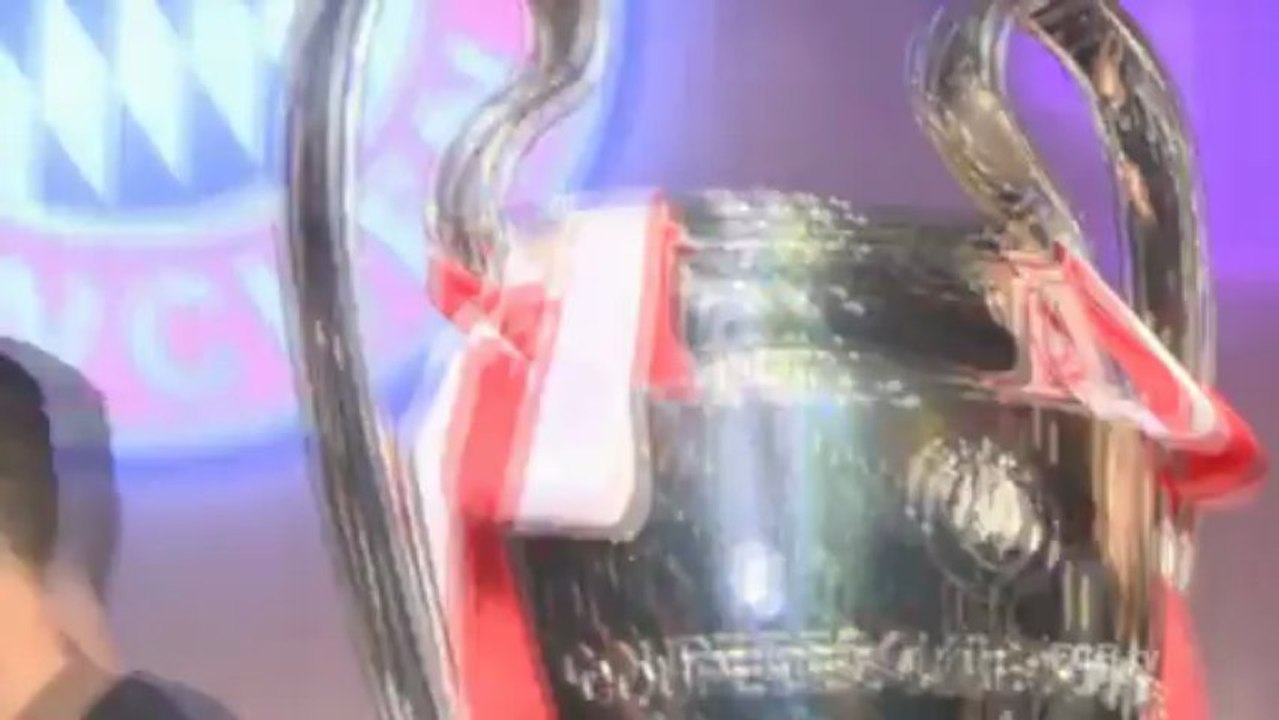 DFB-Pokal: Rummenigges Bankettrede: 'Jupp, was ist mit deinem Bauch?'