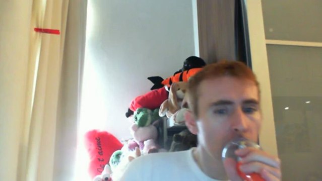 Wiwi égratigne bijou de Thomas Fersen