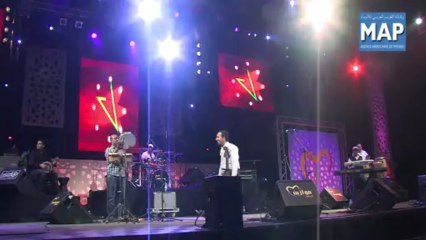 سعيد موسكير يتغنى بواقع الحياة في موازين