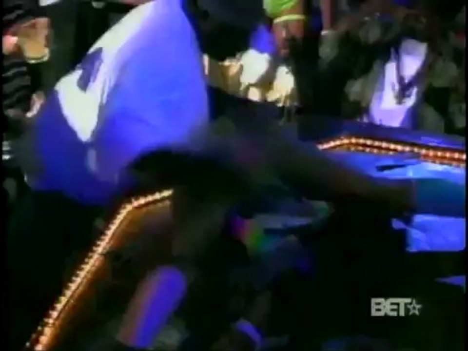 Rudye feat. Savage - She A Poppa