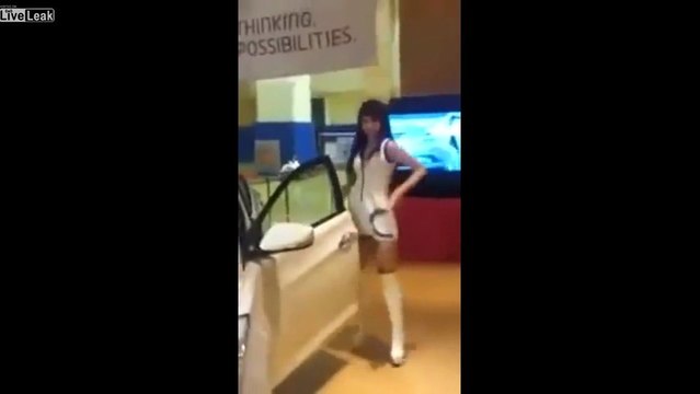A model loses it on a Showroom - Fun!!