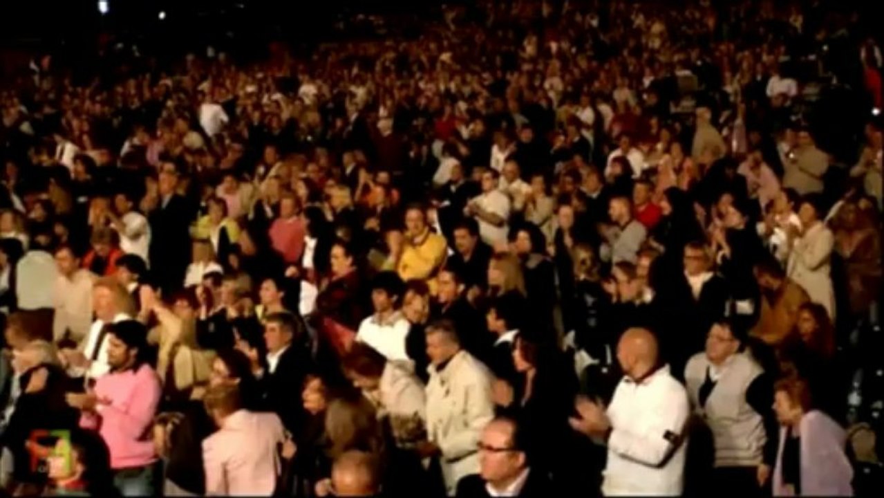 Andrea Bocelli - ''Il Mare Calmo Della Sera''. ( Live in Tuscany ). - YouTube