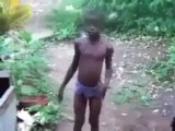 [Vidéo] [LOL] Un petit danseur sénégalais pas comme les autres... Regardez