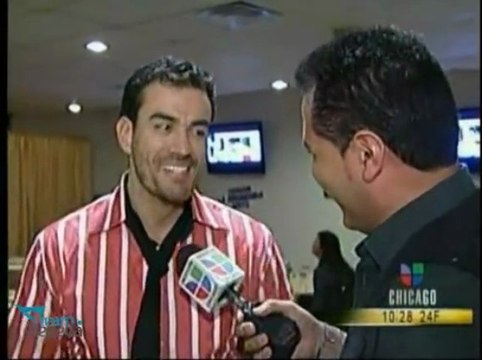 David Zepeda @davidzepeda1 de visita en Chicago Feria de la Mujer 2010