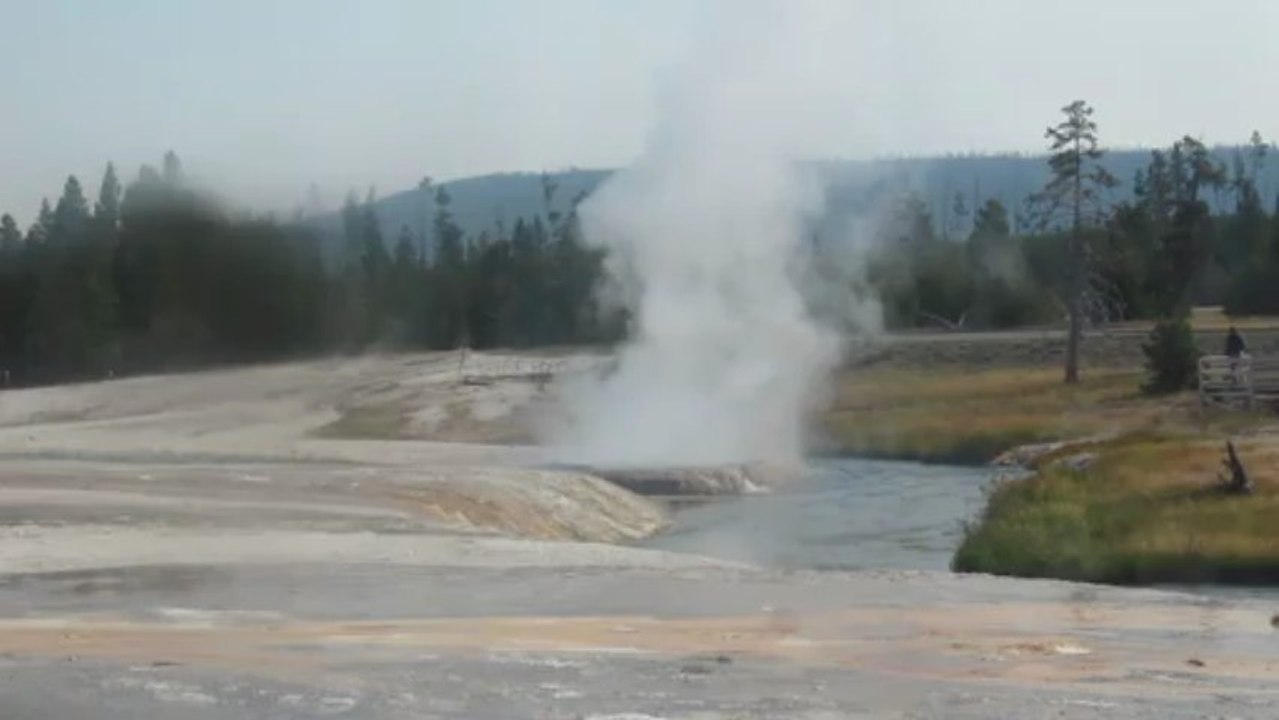 Pool  6 yellowstone aout 2012