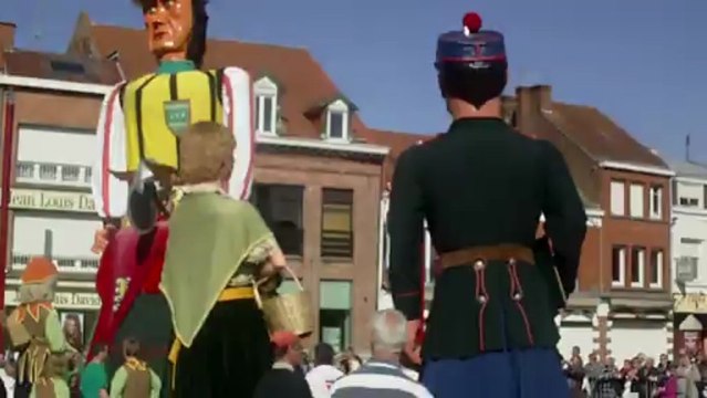 parade des géants hazebrouck la marche des géants suite