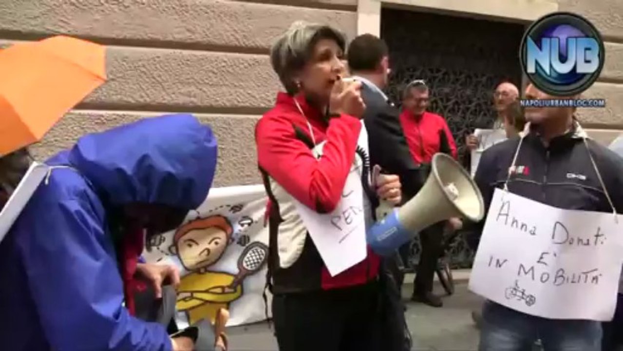 "La Donati è in mobilità", presidio per la mobilità sostenibile a Napoli